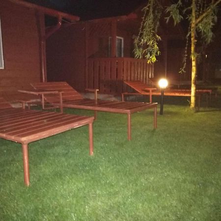 Casutele Deltei Hotell Mahmudia Exteriör bild