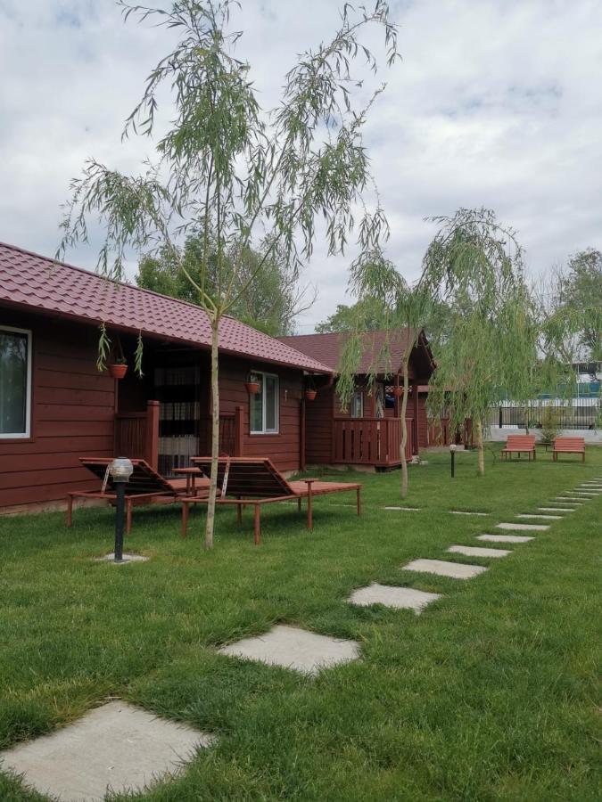 Casutele Deltei Hotell Mahmudia Exteriör bild